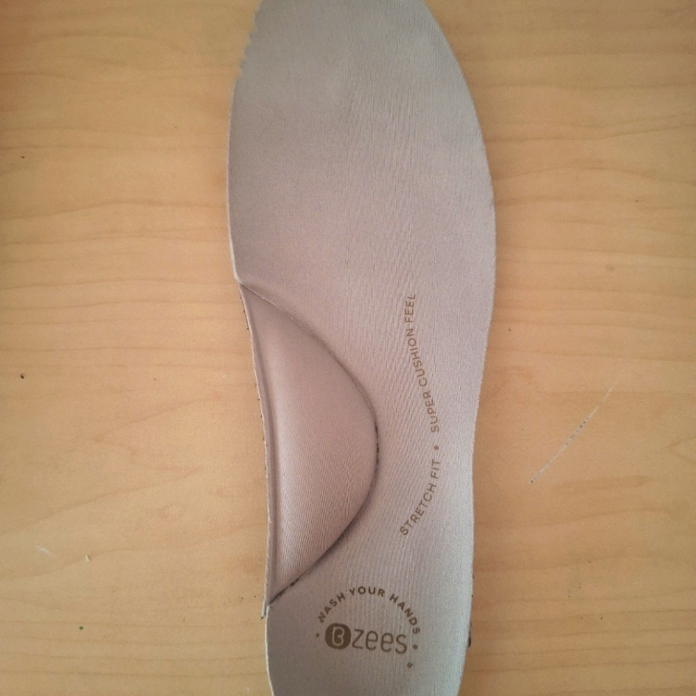 BZEES Camoflage Low-Top Sneakers with Beige Sole - Picture 6 of 6
